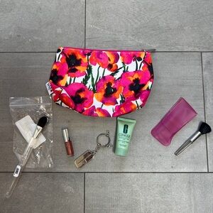 NWT 5 Clinique items (lip gloss, keychain w mirror, brushes, etc) in 🌸print case